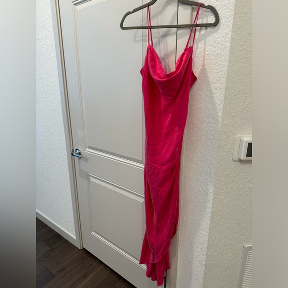 Revolve brand Lovers and Friends Noah Wrap Dress in Hot Pink size Med - Picture 5 of 10
